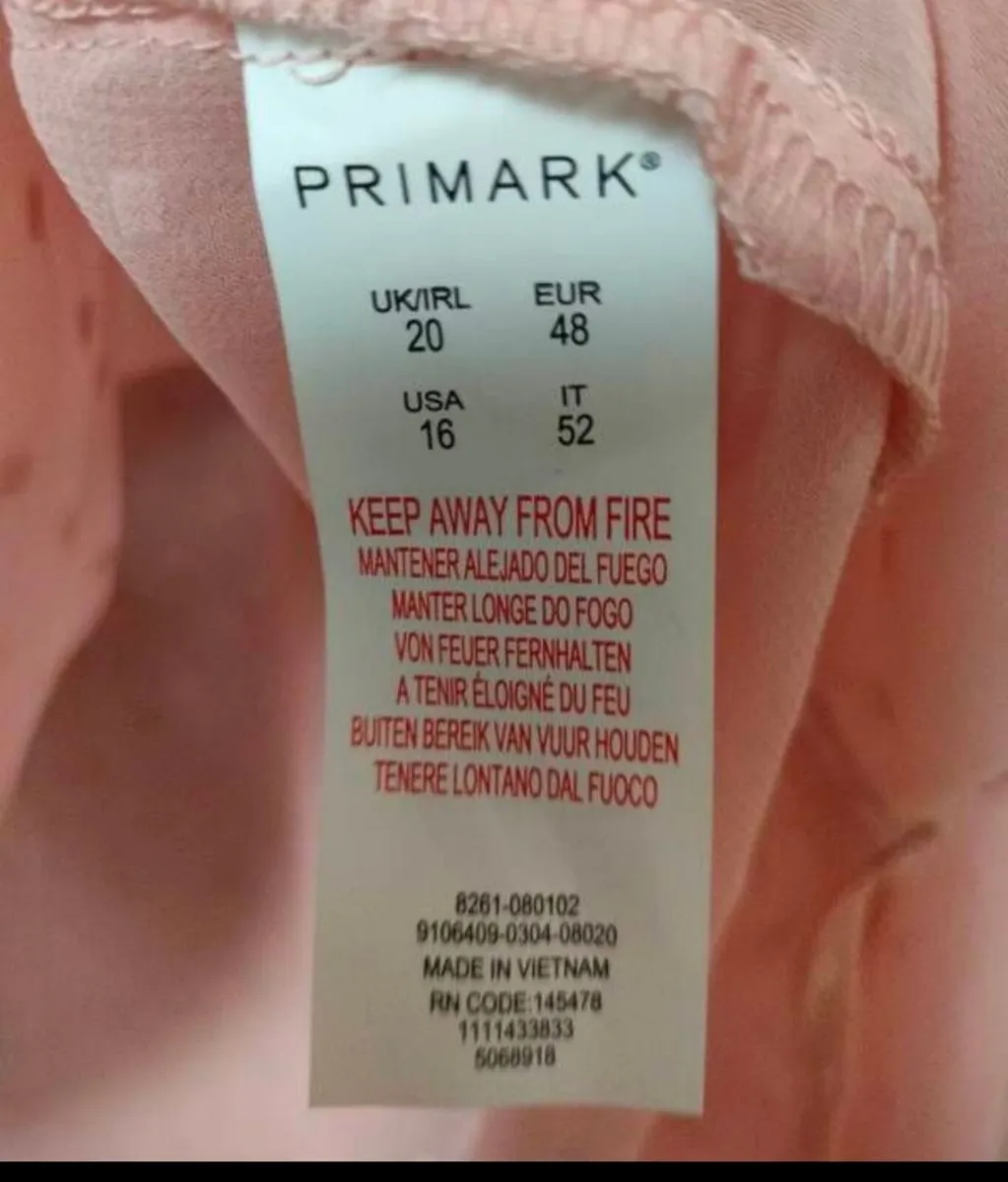 Ladies pale pink blouse, New with tags, - Image 4