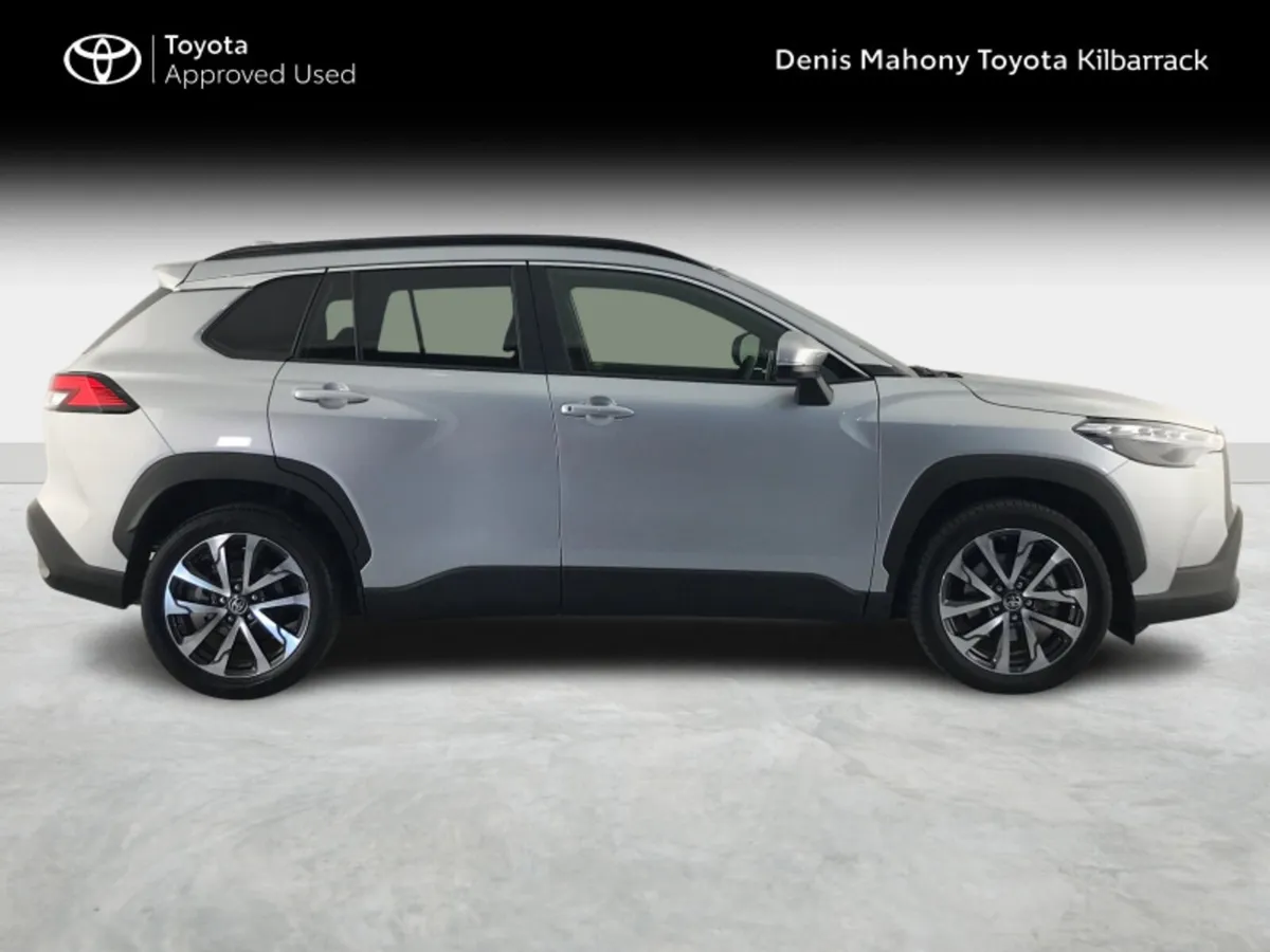 Toyota Corolla Cross SPORT 3 YEARS FREE SERVICING - Image 3