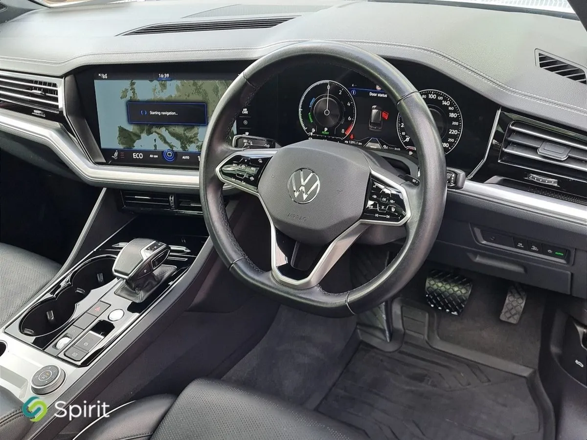 Volkswagen Touareg 3.0tsi Phev 381HP 4motion - Image 4