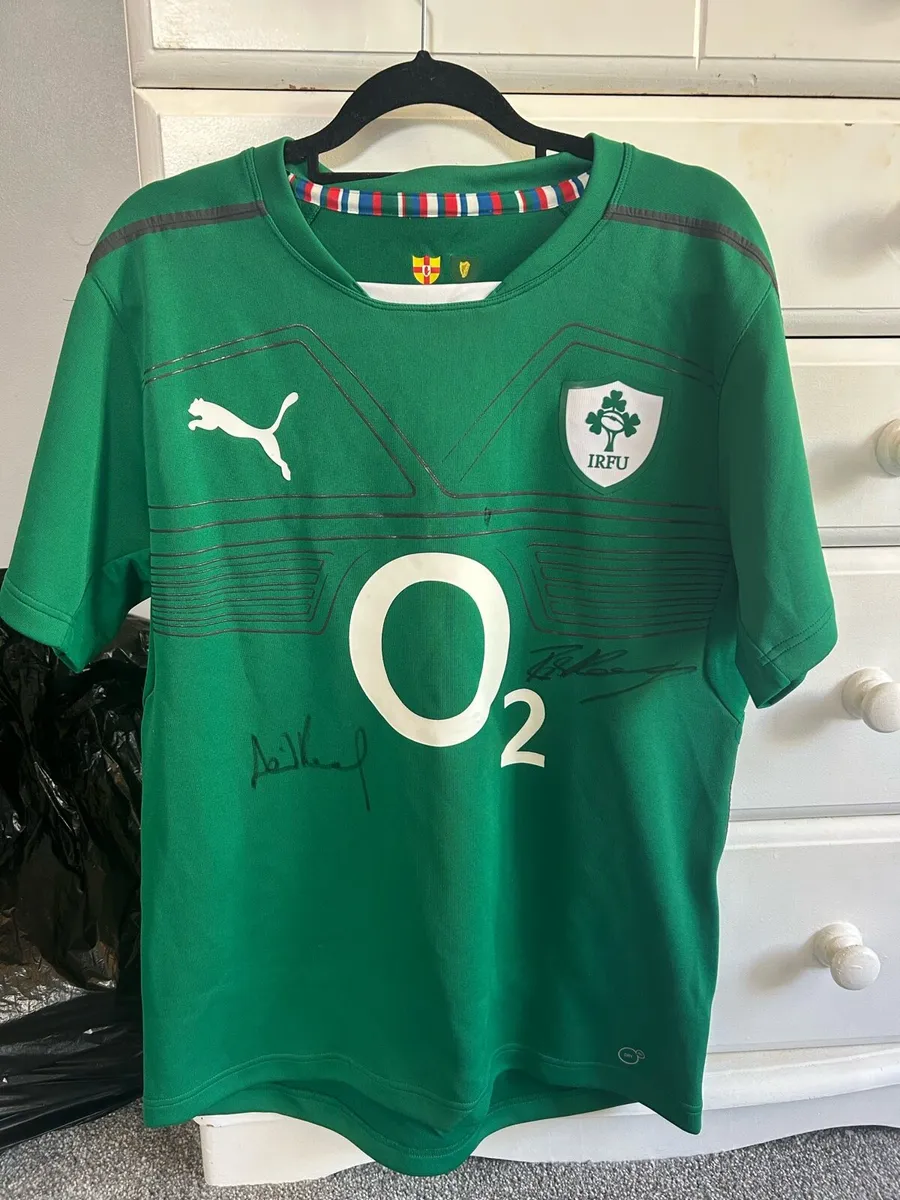 AUTOGRAPHED Irish Rugby Jersey Rob + Dave Kearney - Image 1