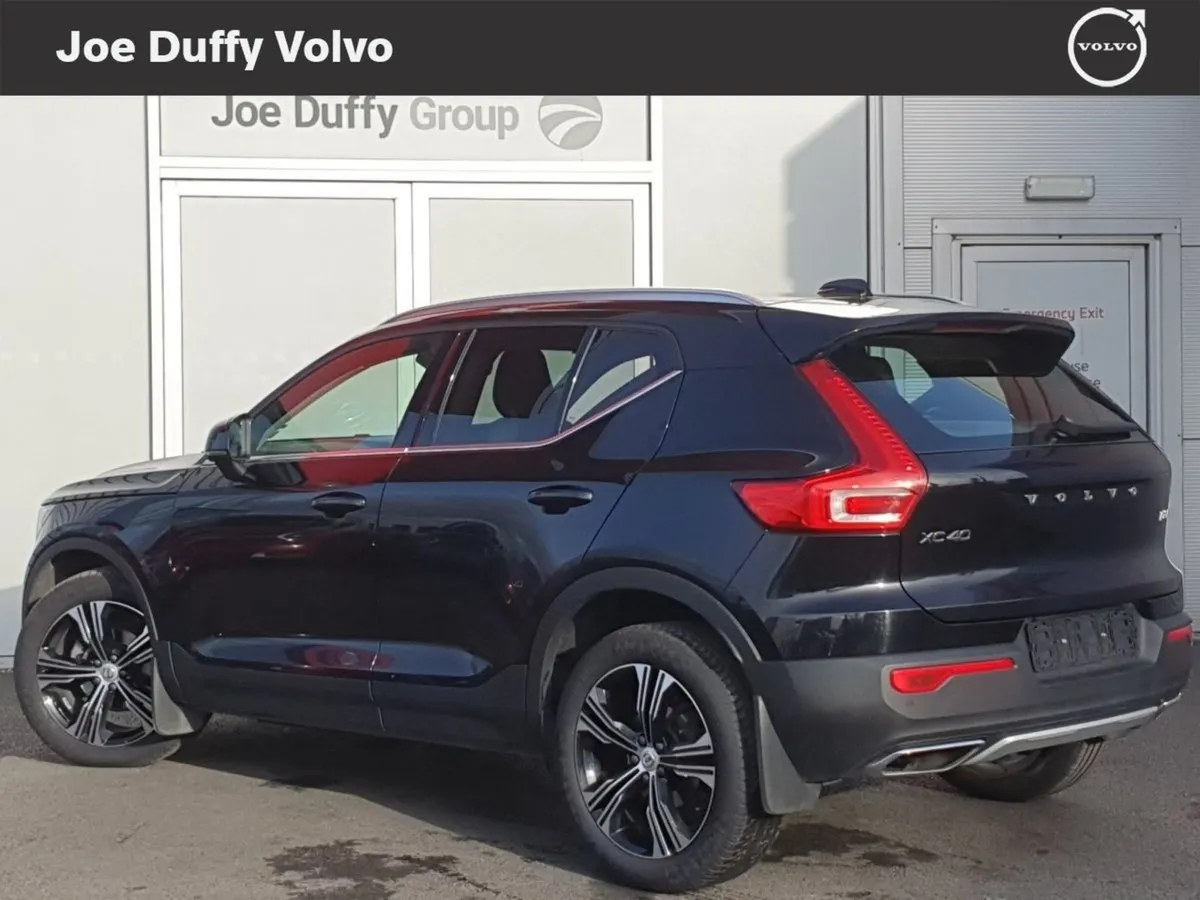 Volvo XC40 D3 Diesel (150hp) Inscription Auto - Image 3
