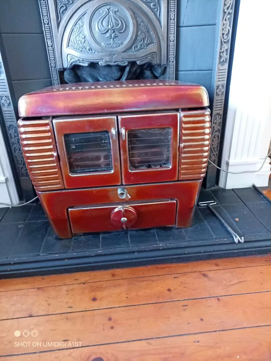 Retro solid fuel stove - Image 1