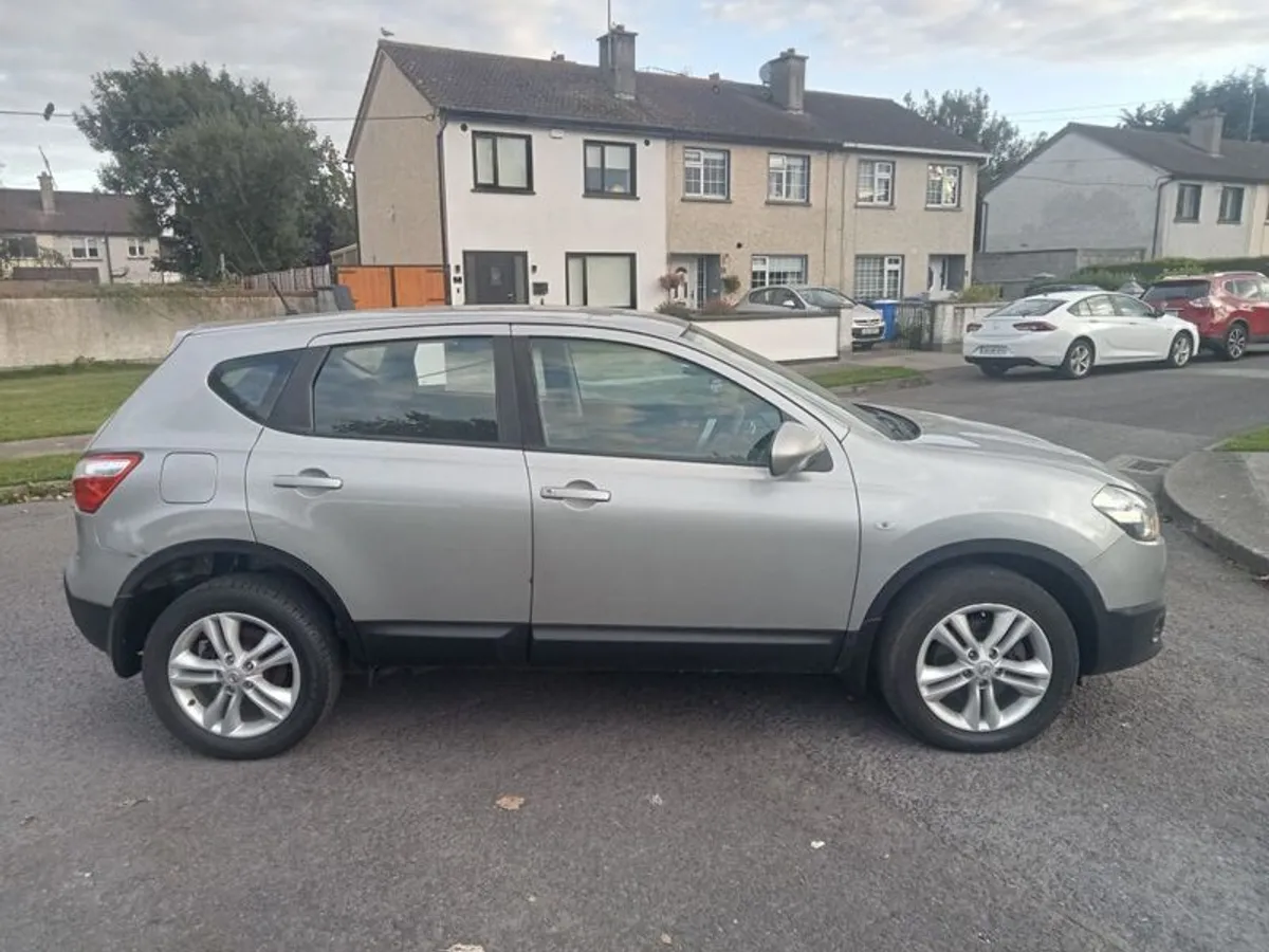 2012 Nissan Qashqai - Image 2