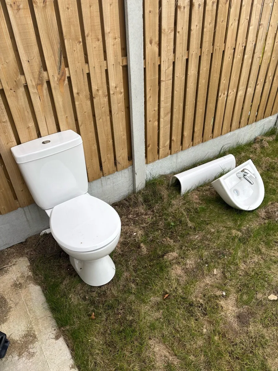 Toilet, pedestal, sink and tap