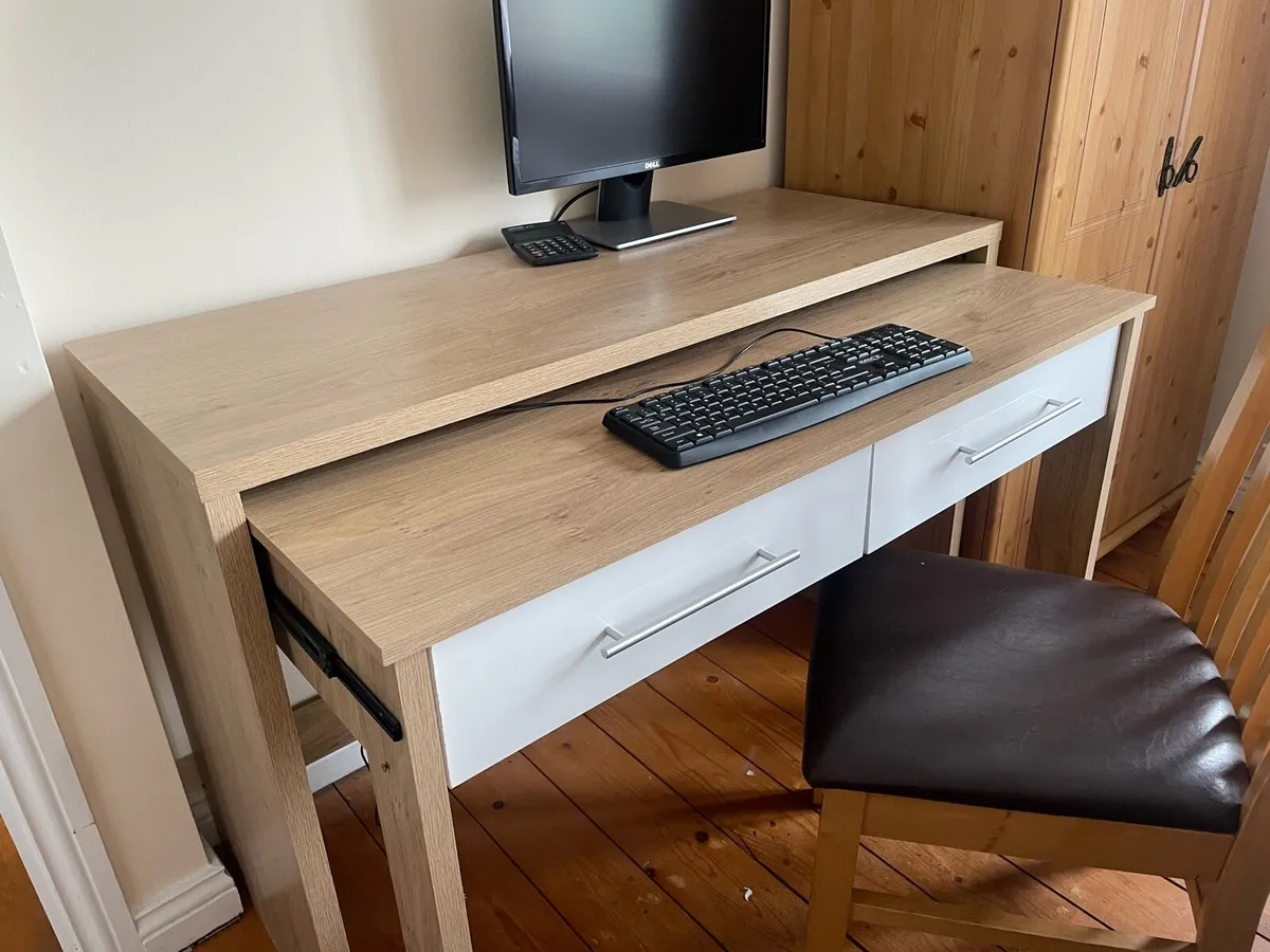 Extendable Home Office Desk: Best Offer Secures - Image 1