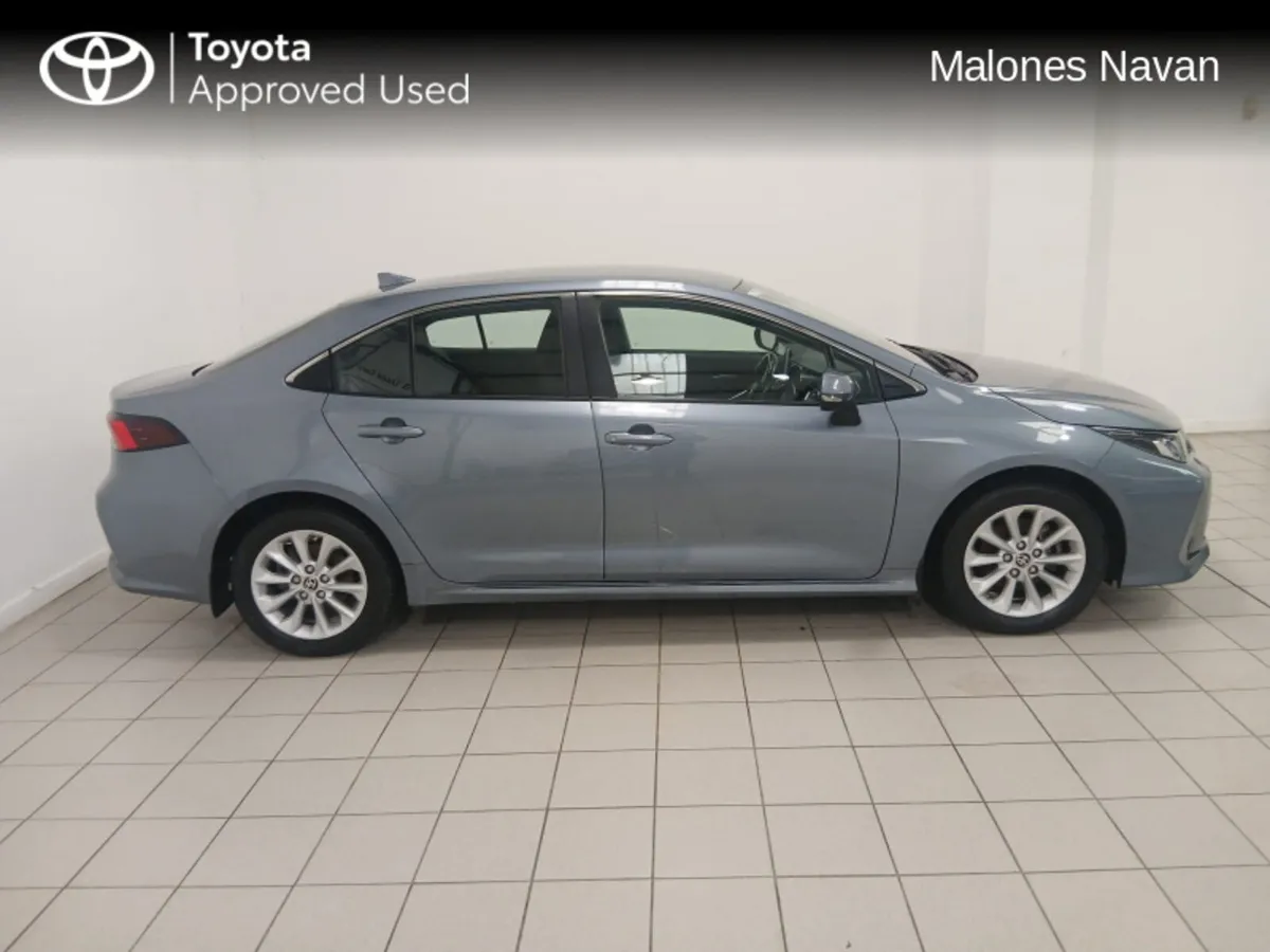 Toyota Corolla COROLLA HYBRID LUNA - Image 3