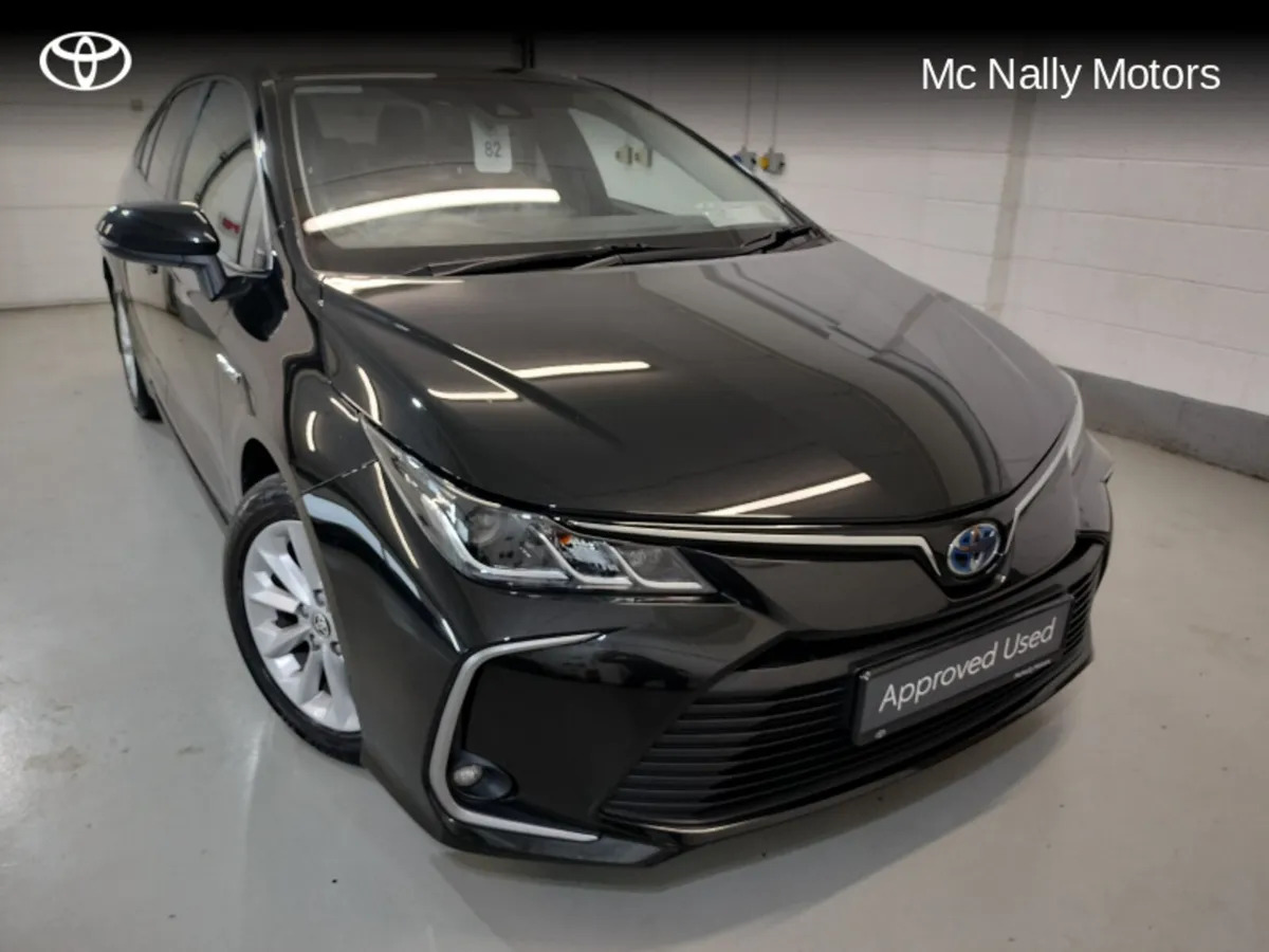 Toyota Corolla HYBRID LUNA SALOON - Image 1