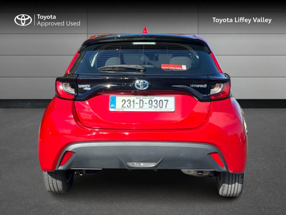 Toyota Yaris 1.5 HYBRID LUNA 4DR AUTO - Image 4