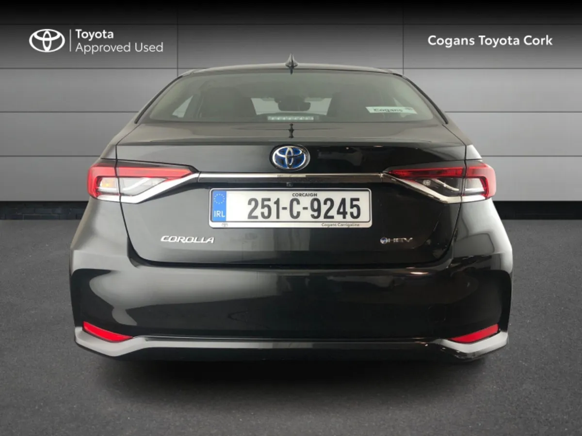 Toyota Corolla Luna Saloon - Image 4