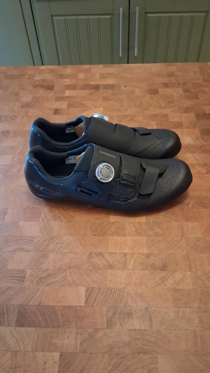 Shimano RC5 Road Shoes (New) - Image 4