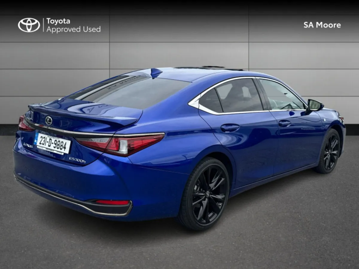 Lexus ES F-SPORT - Image 2
