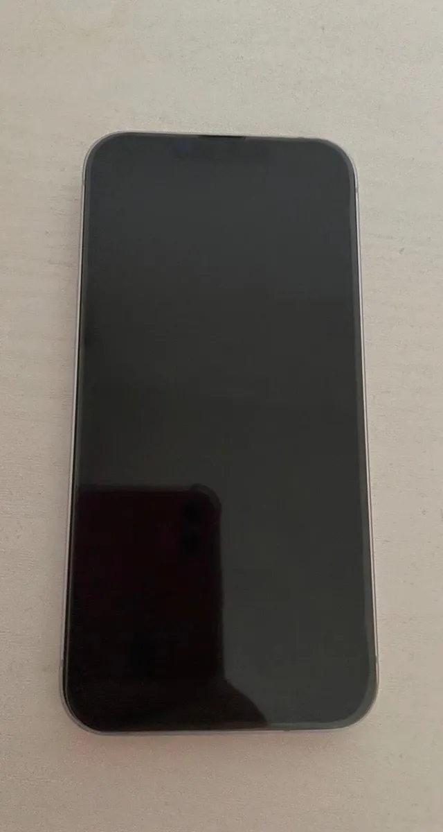 iPhone 14 - Image 2