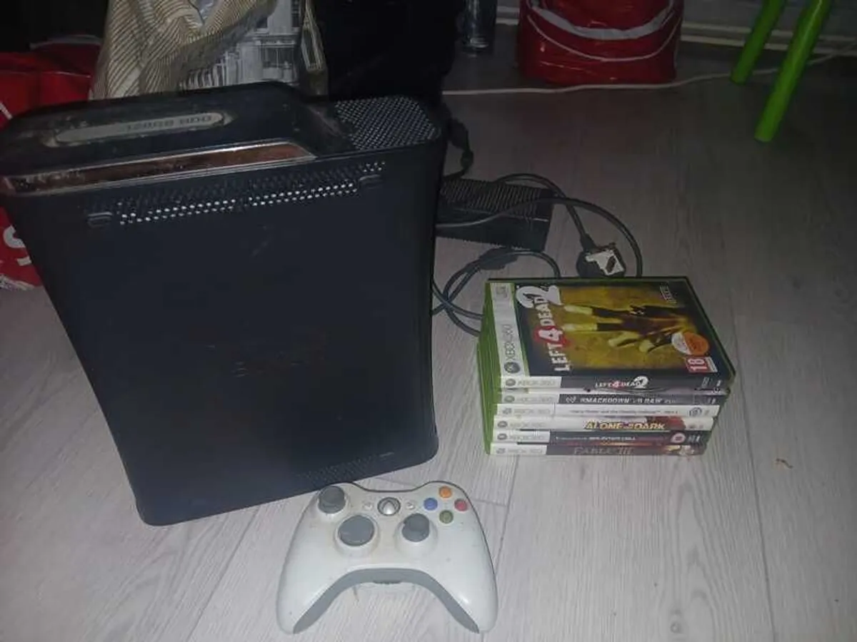 Xbox 360 120Gb Console with games - Image 1