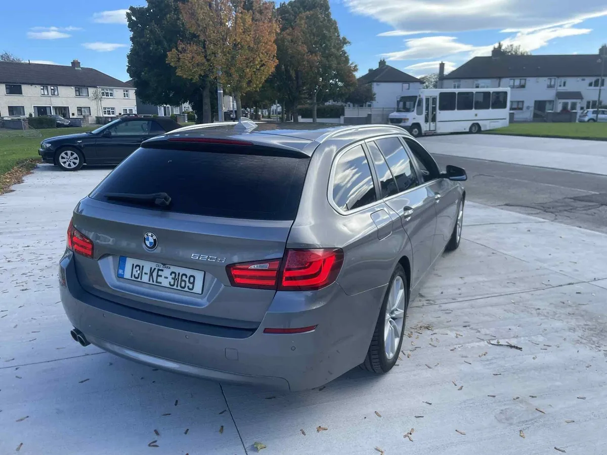 BMW f11 2013 - Image 3
