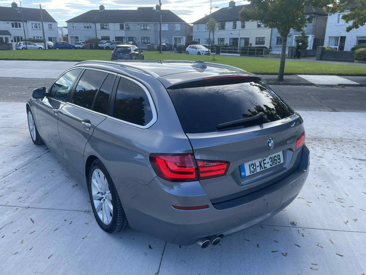 BMW f11 2013 - Image 4