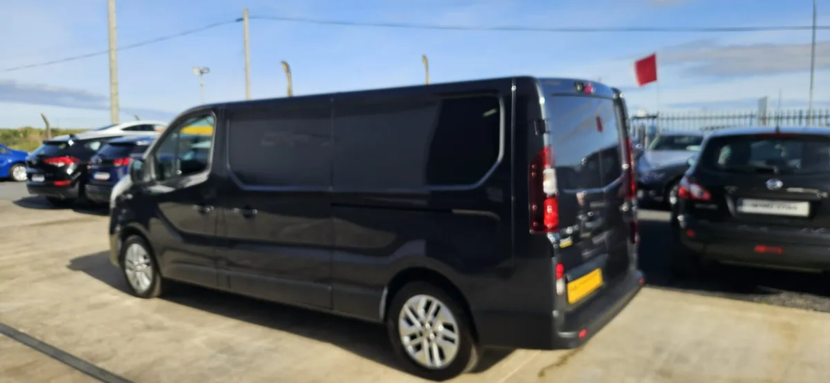 Renault Trafic 2021 - FINANCE APPROVAL IN 1 HOUR - Image 4