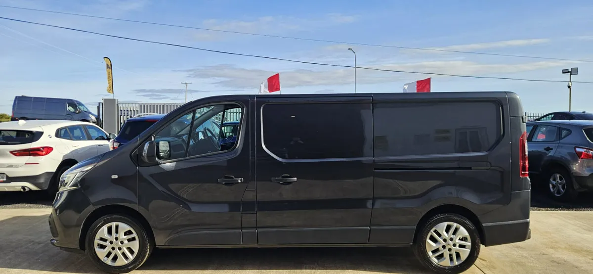 Renault Trafic 2021 - FINANCE APPROVAL IN 1 HOUR - Image 2