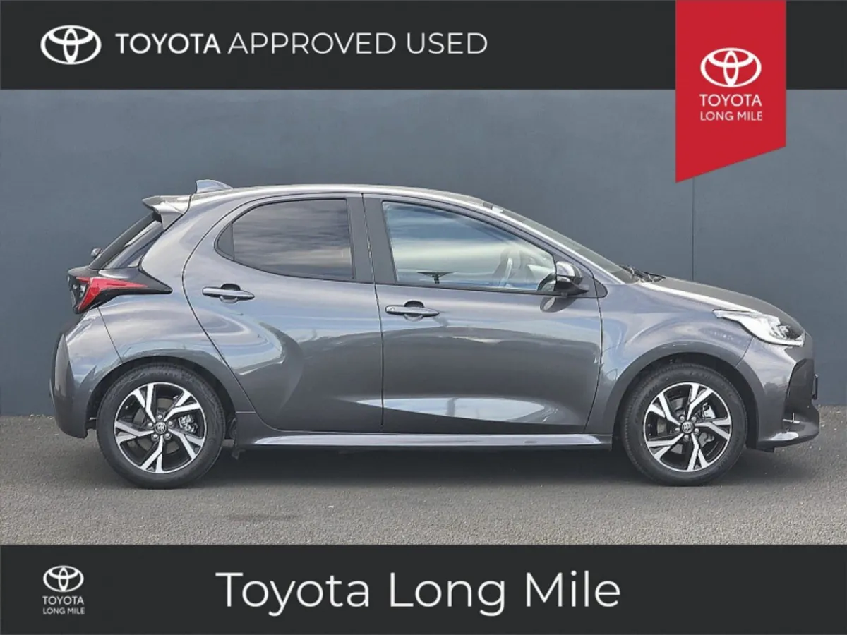 Toyota Yaris 1.5 Hybrid Luna Sport 5dr - Image 4