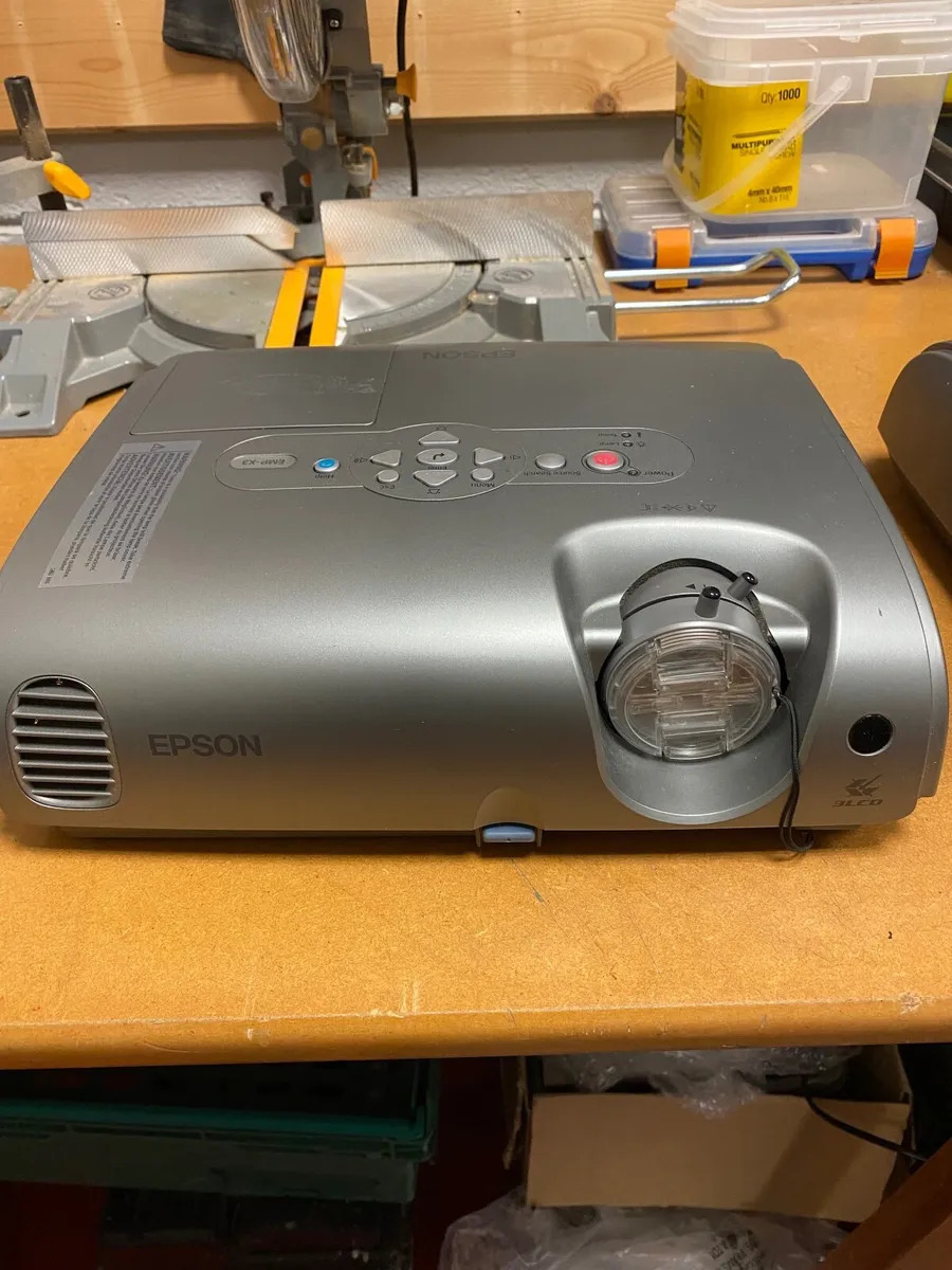 Epsom projector - Image 1