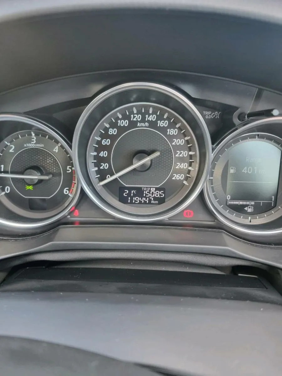 Car - Image 3