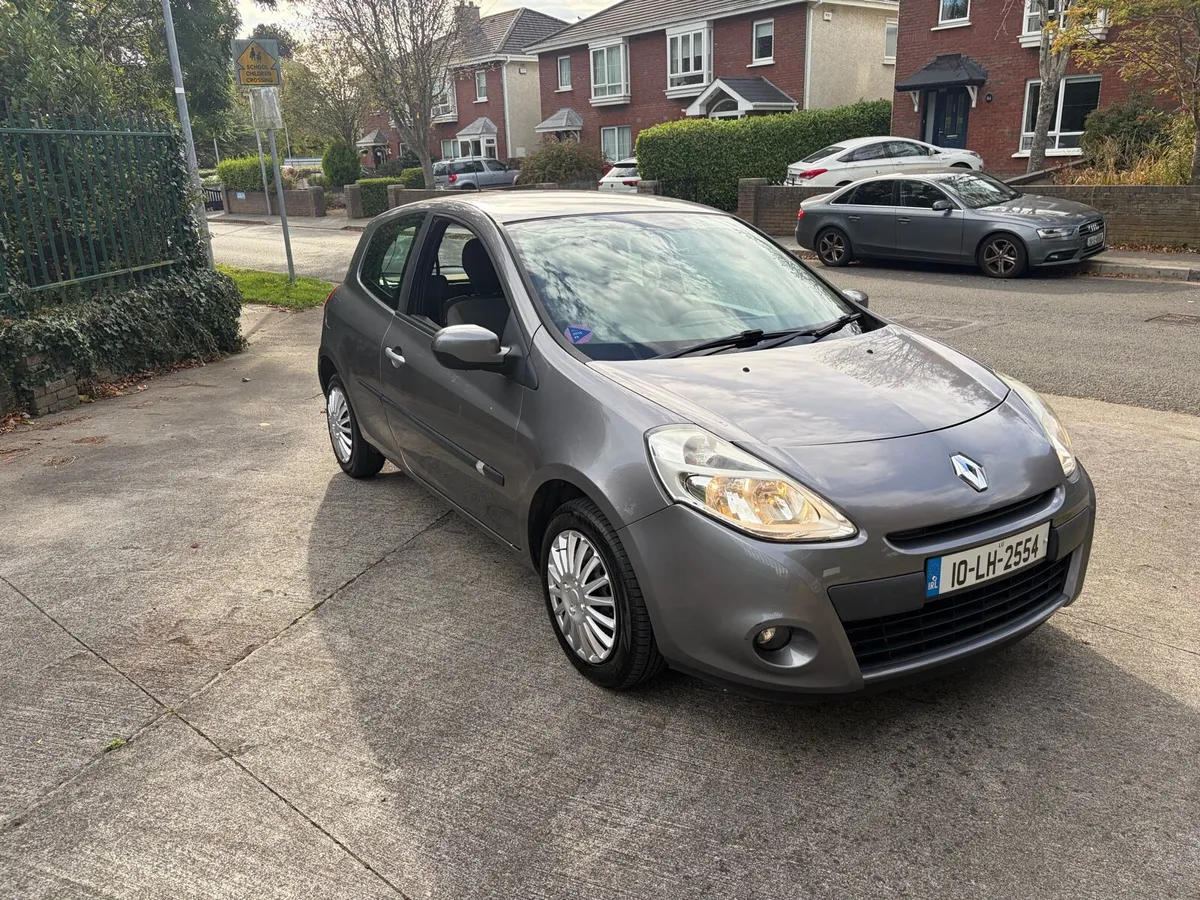2010 Renault Clio - Image 2