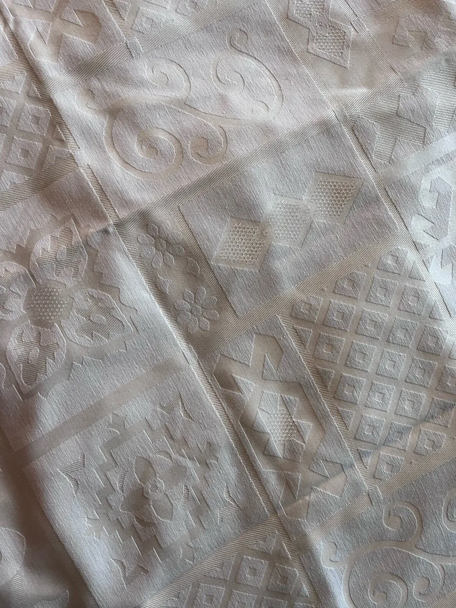 Curtains - Image 2