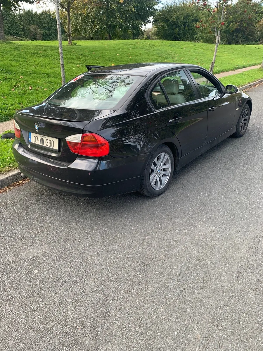 BMW 316i 2007 - Image 1