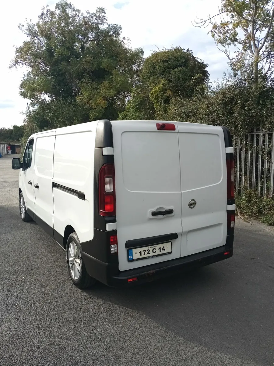 2017 Nissan nv300 new cvrt  188 km lwb - Image 4