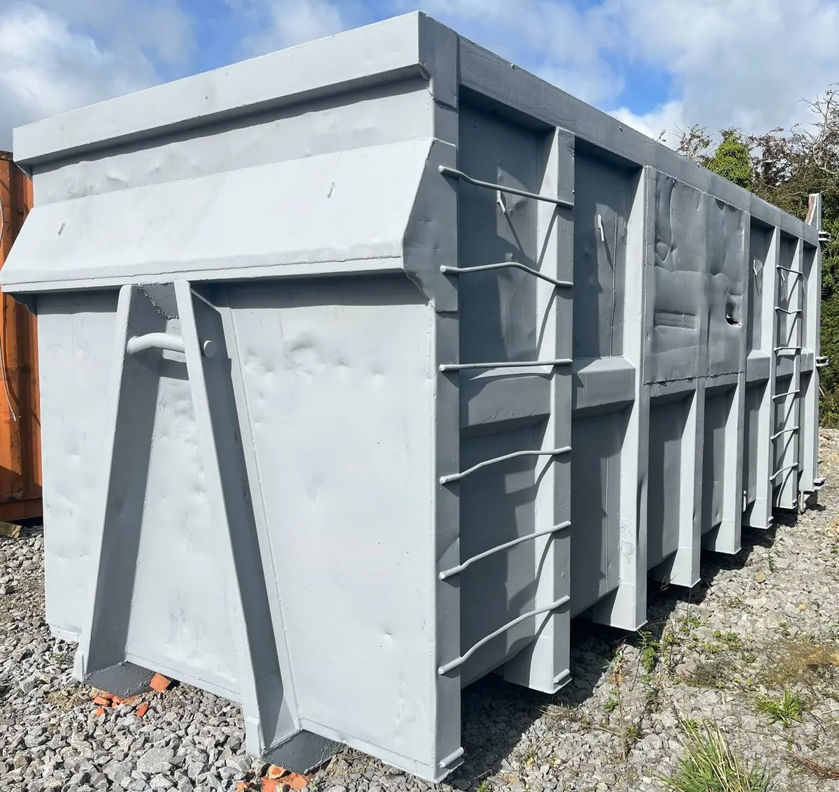 Roll On Roll Off and Builders Skips for Sale - Image 2
