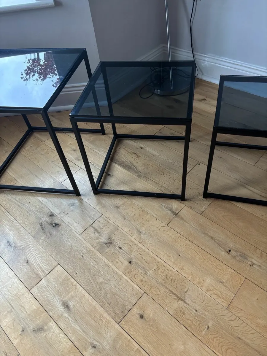 Nest of tables - Image 1