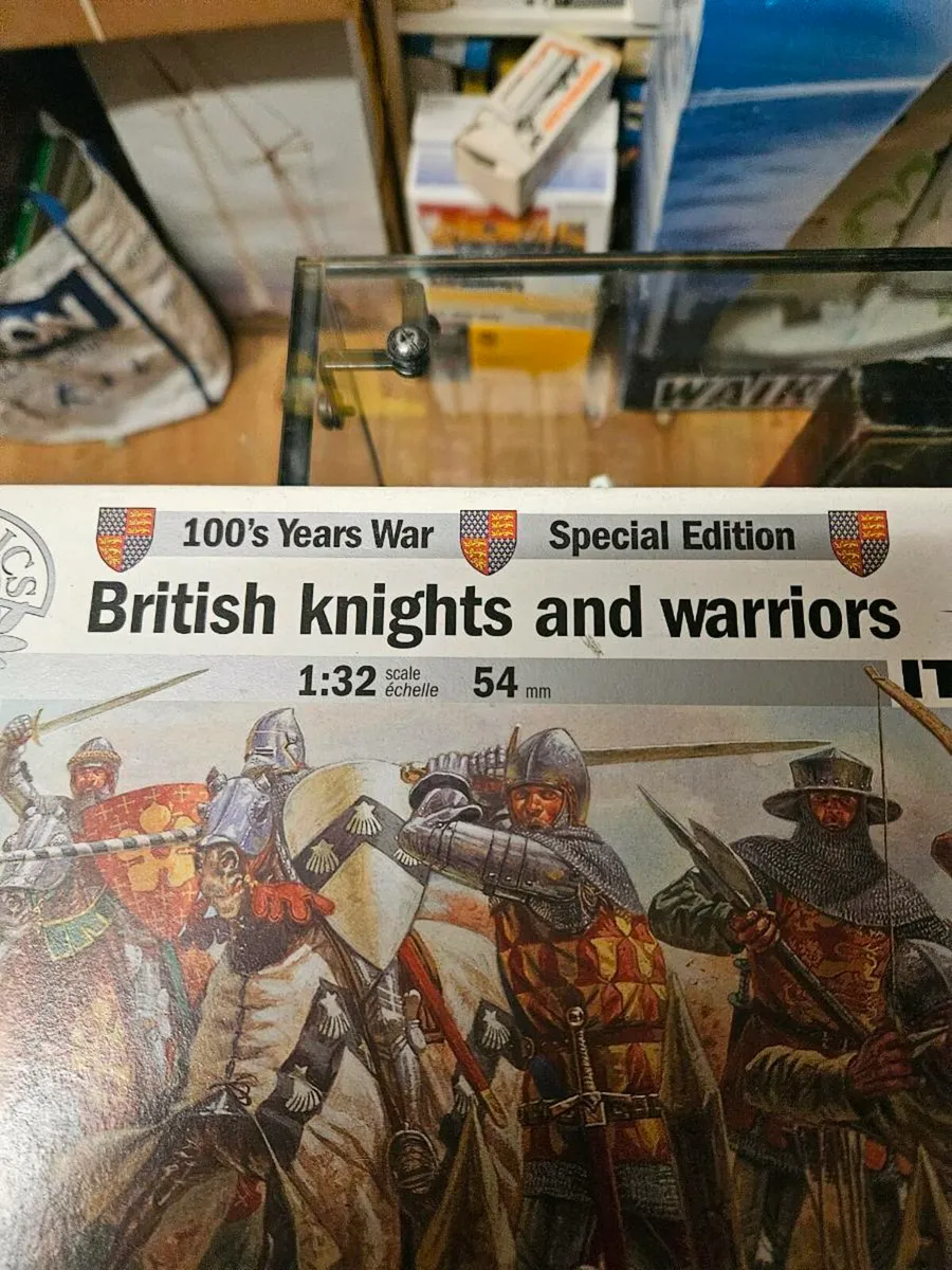 Airfix Italeri British Knights and Warriors 1.32 - Image 2