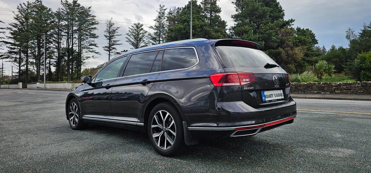 Volkswagen Passat  GTE Petrol Hybrid 2023 - Image 2