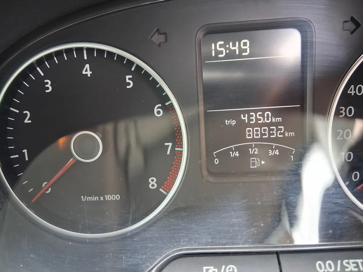 Volkswagen Polo 2014 TSI Bluemotion - Image 2