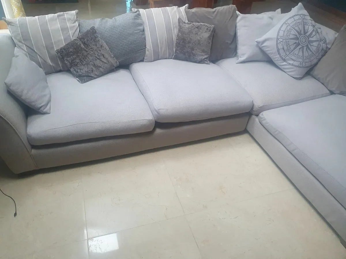 Left hand facing corner couch - Image 4