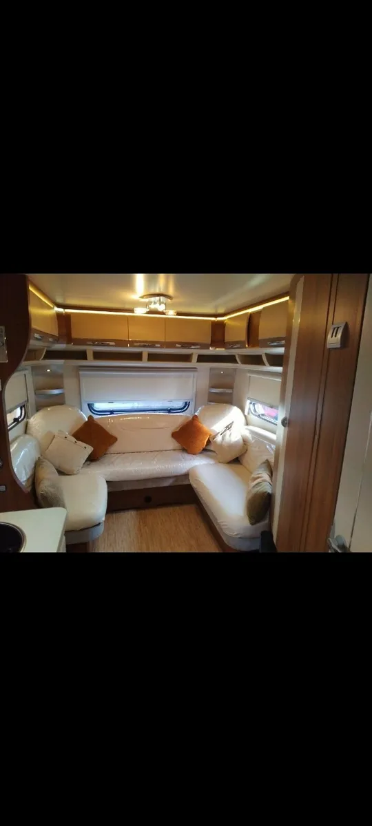 Caravan - Image 2