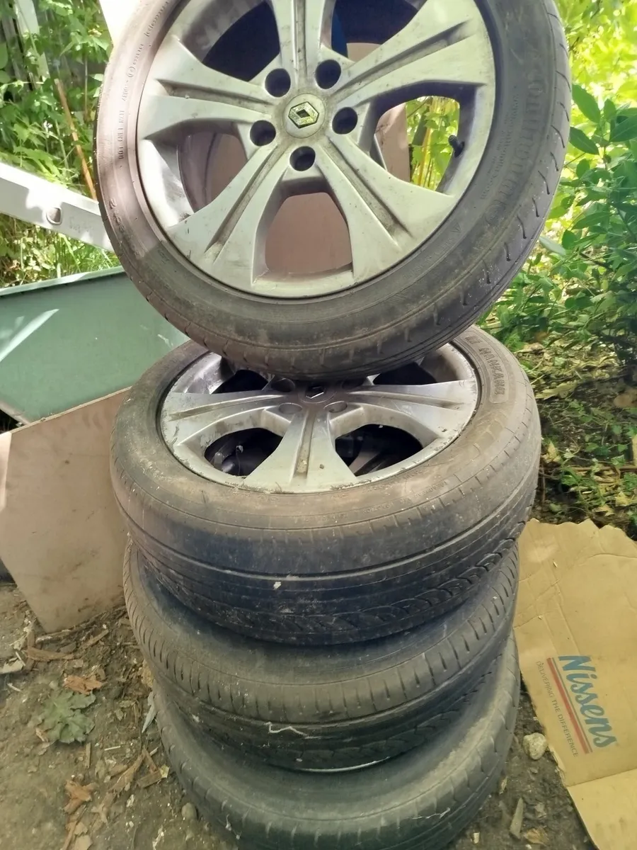 Alloy wheels - Image 1