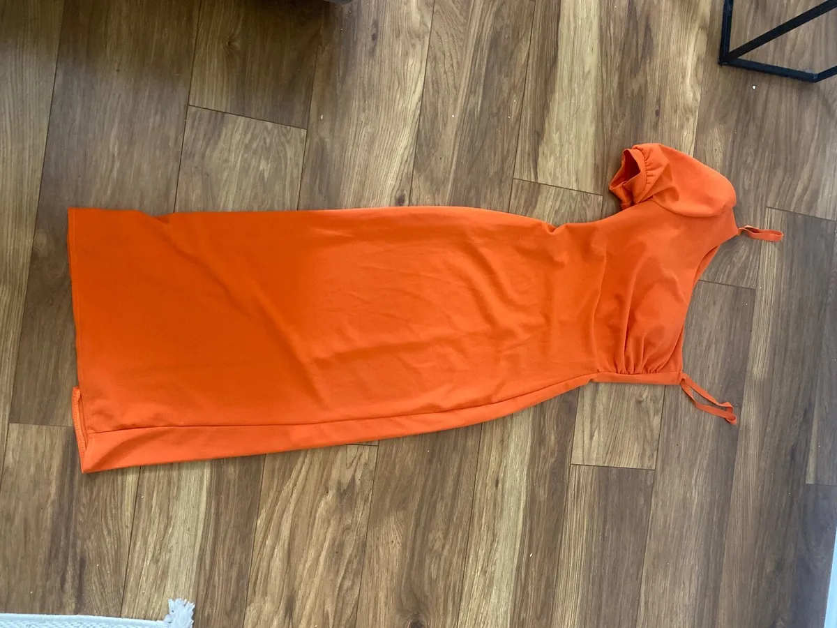 Clothes - Image 3
