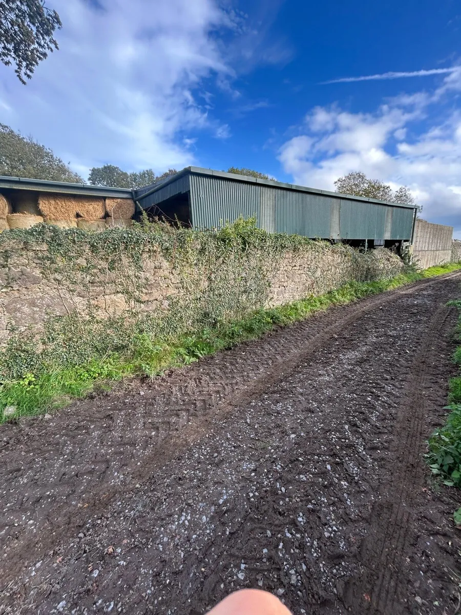Old salvage brown fieldstone building stone - Image 1