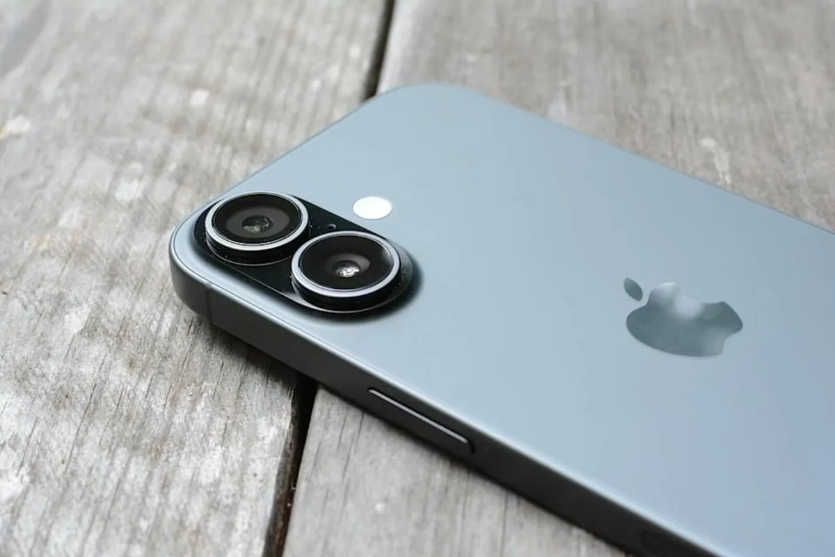 Apple iPhone17, Brand New - Image 2