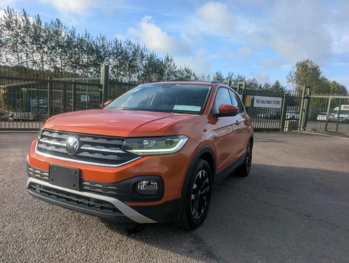 Volkswagen T-Cross - Image 1