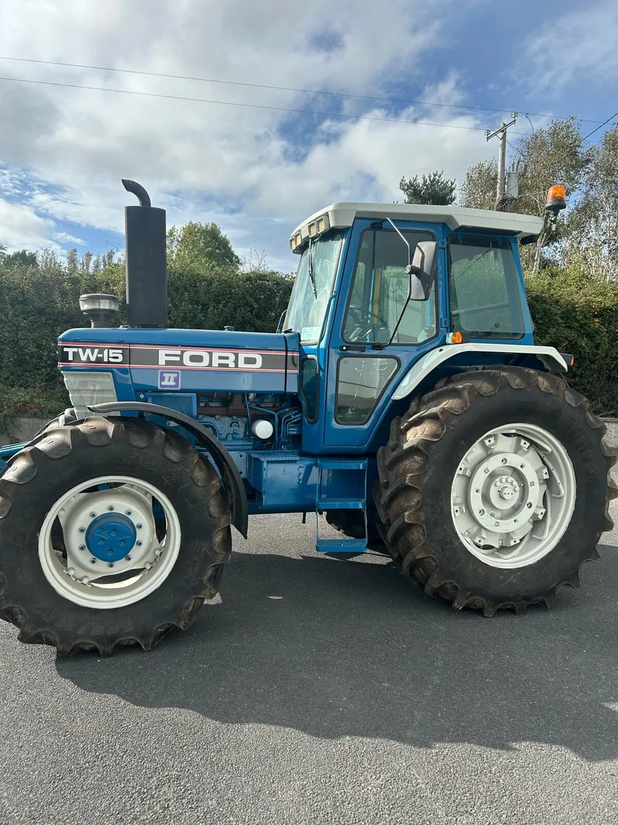 Ford TW 15 - Image 3