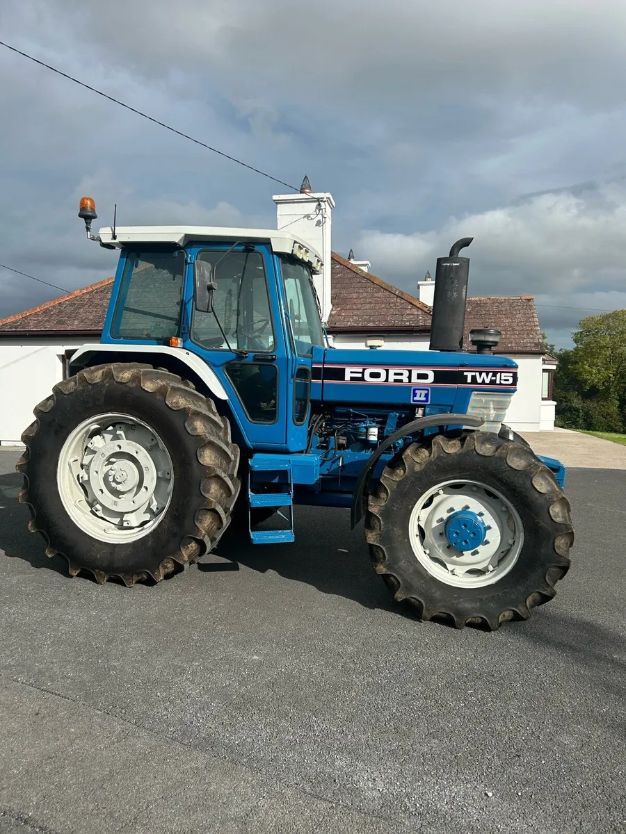 Ford TW 15 - Image 4