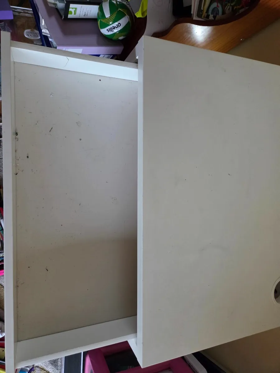 Desk - Image 4