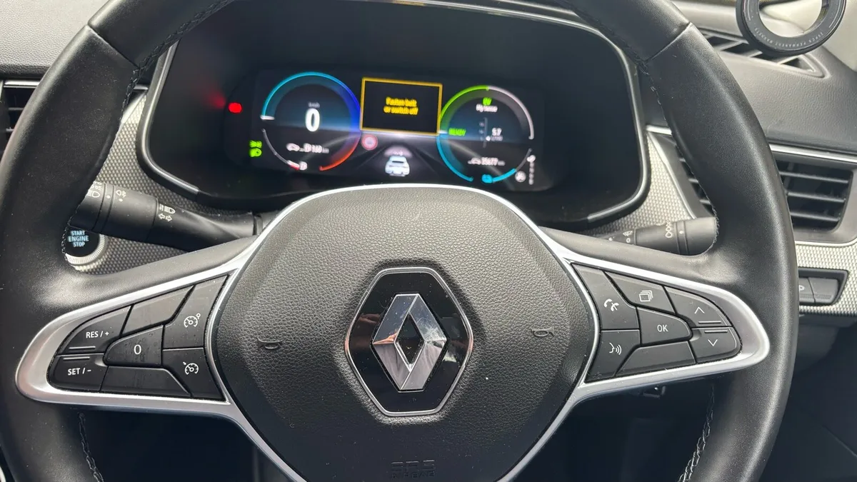 Car - Image 2