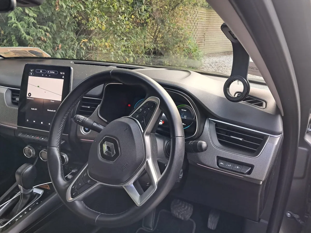 Car - Image 4