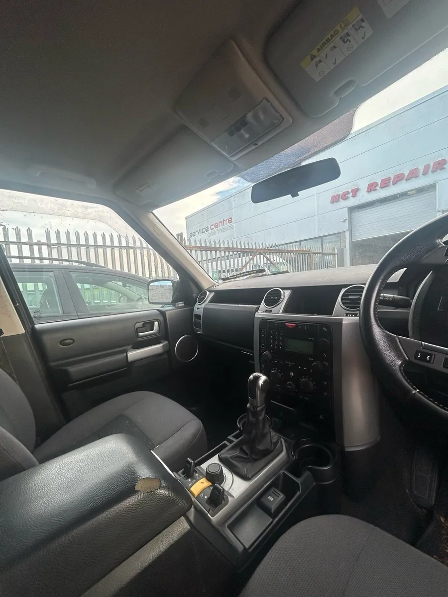 Land Rover Discovery - Commercial - Image 4
