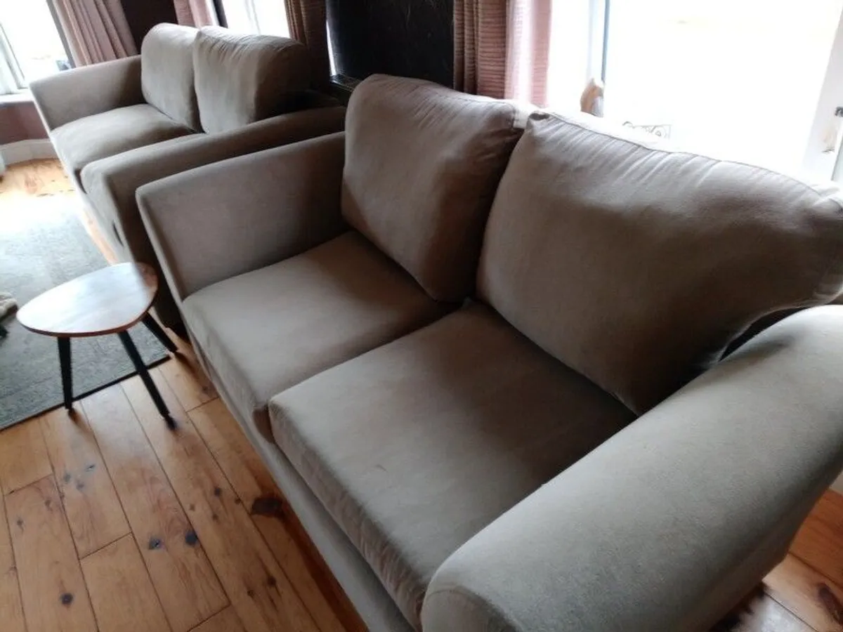 3 piece suite sofa - Image 1
