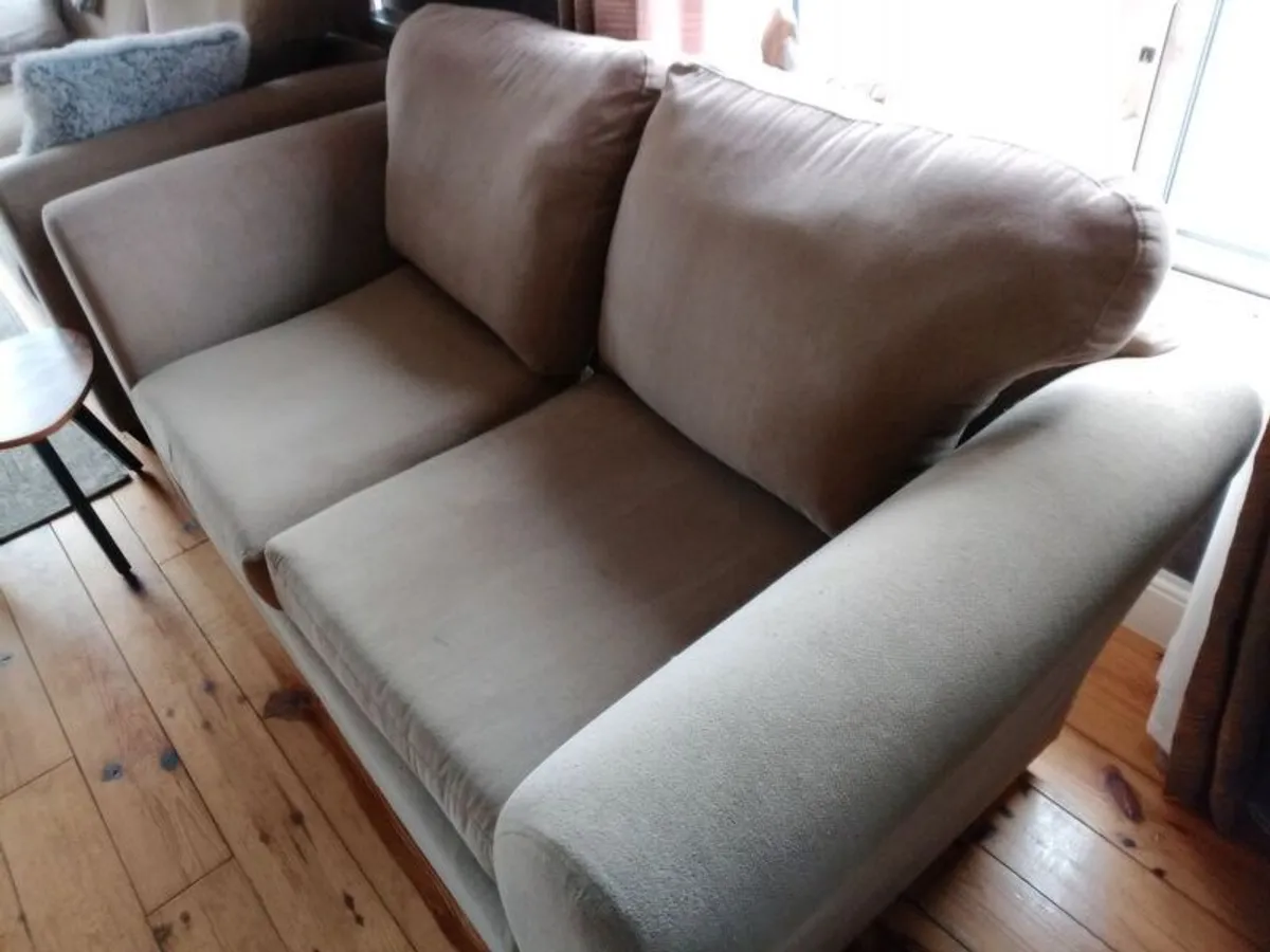 3 piece suite sofa - Image 4