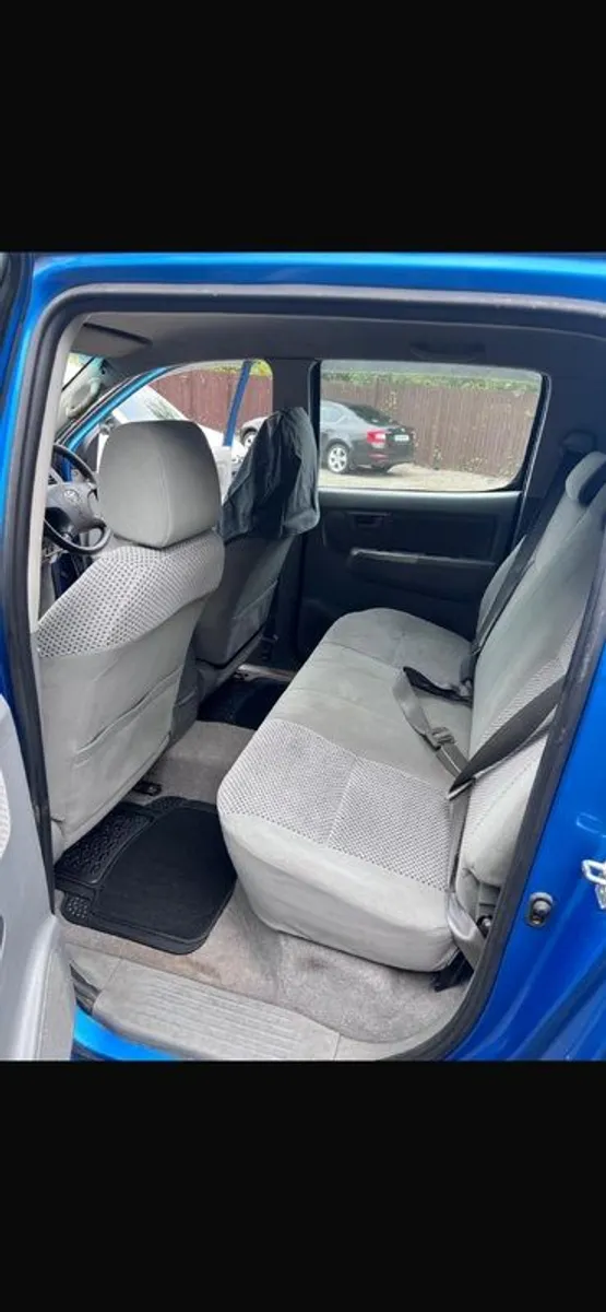 2006 Toyota Hilux - Image 4