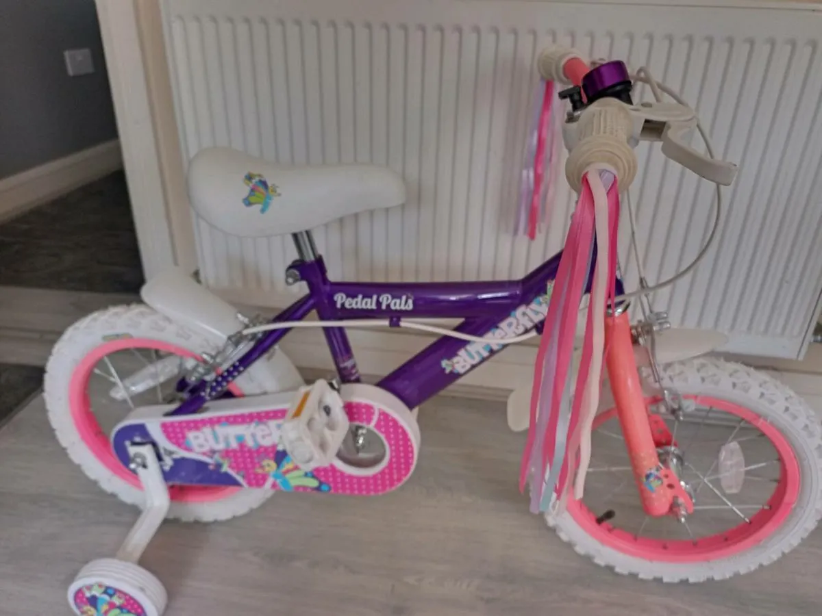 Kids butterfly bike size 14 inch wheels - Image 2